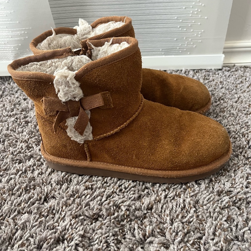 Brown Kids Boots with Bow Detail